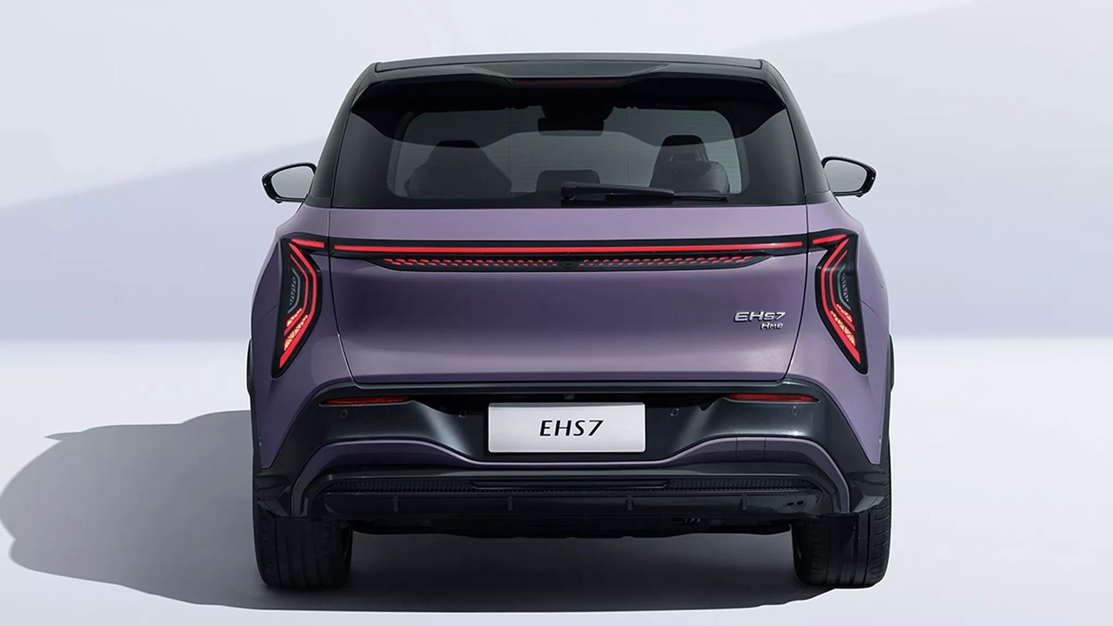Η Hongqi ετοιμάζει επίθεση στην Ευρώπη με 15 νέα μοντέλα